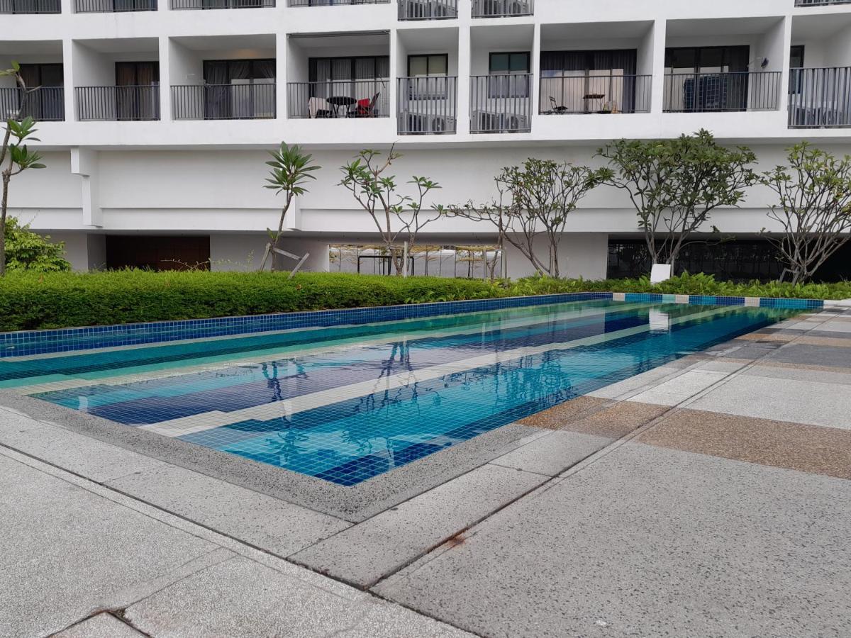 The Landmark Comfort Relax Spacious Sea View By Iz Tanjung Tokong Exterior photo