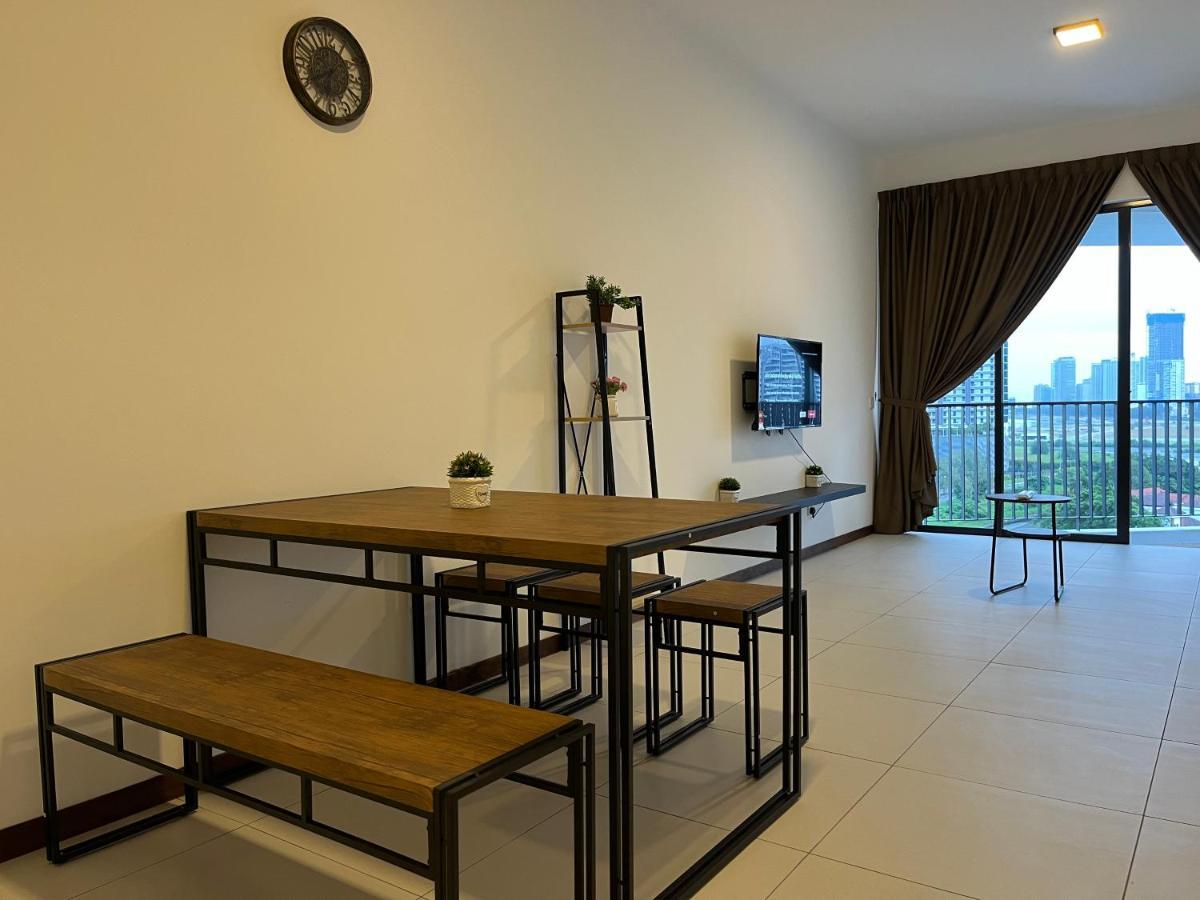 The Landmark Comfort Relax Spacious Sea View By Iz Tanjung Tokong Exterior photo