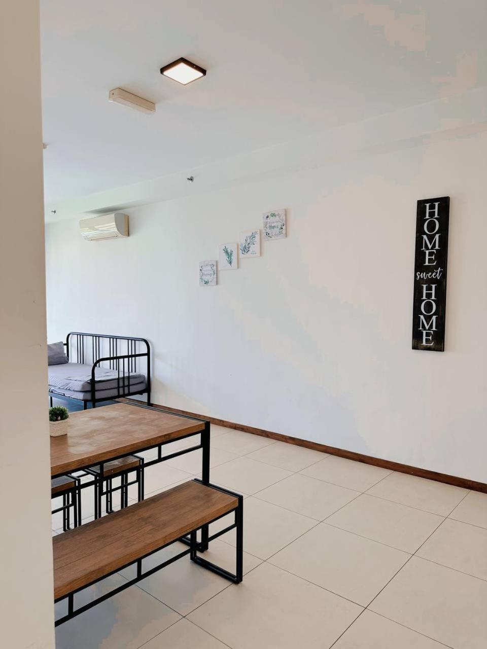 The Landmark Comfort Relax Spacious Sea View By Iz Tanjung Tokong Exterior photo