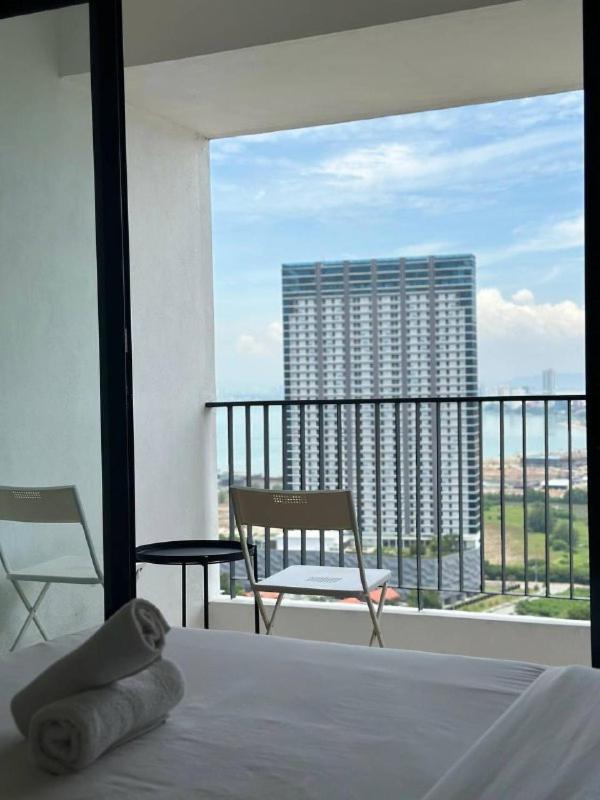 The Landmark Comfort Relax Spacious Sea View By Iz Tanjung Tokong Exterior photo