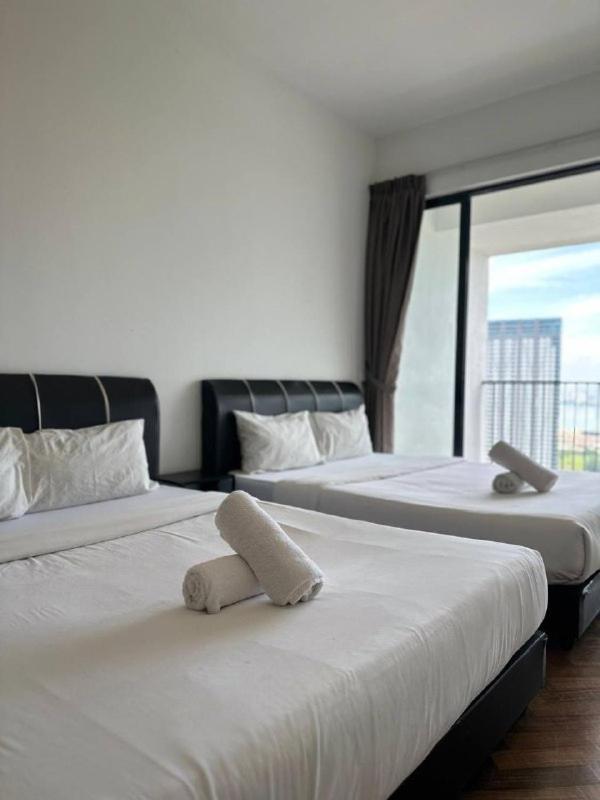 The Landmark Comfort Relax Spacious Sea View By Iz Tanjung Tokong Exterior photo