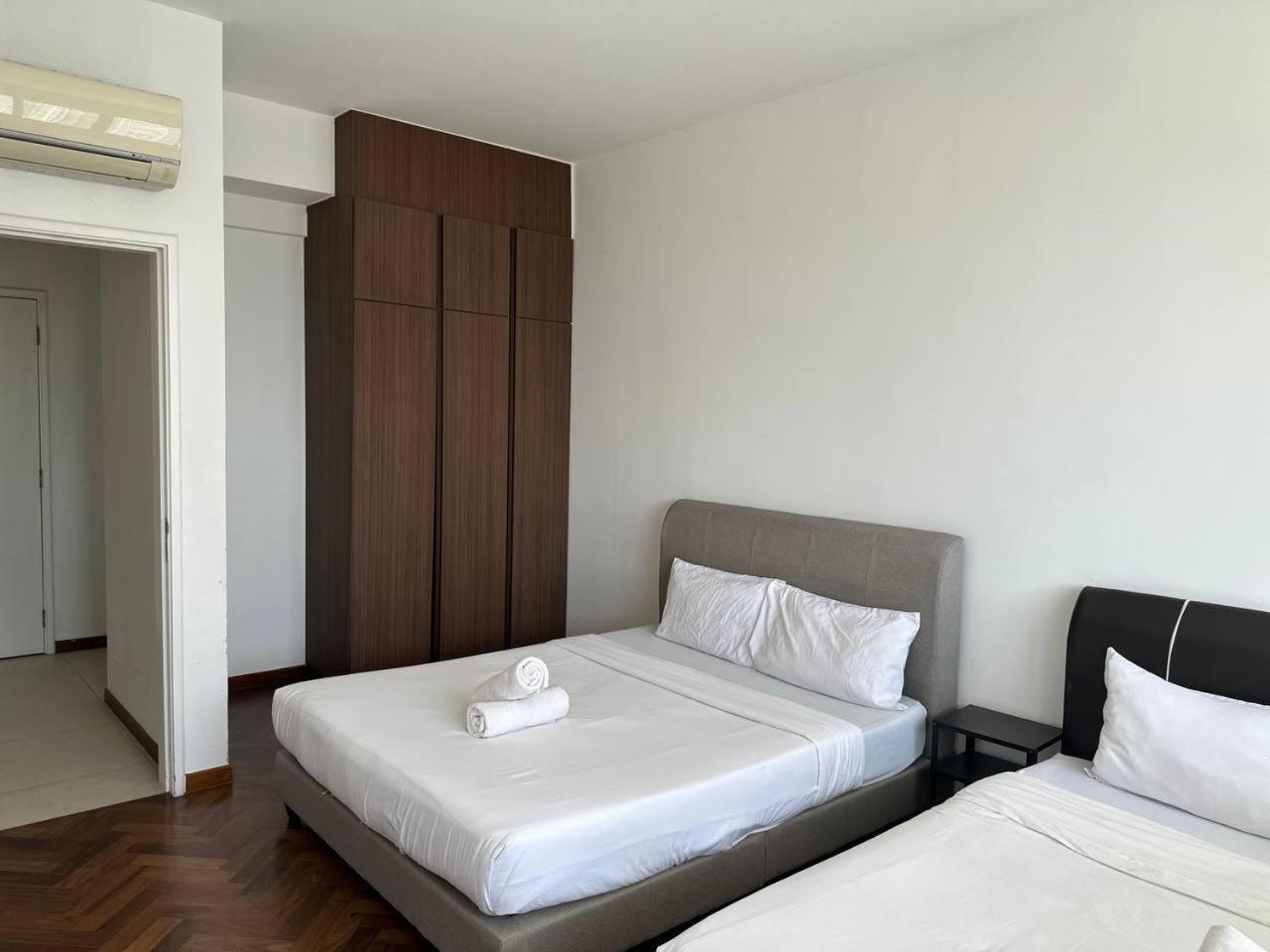 The Landmark Comfort Relax Spacious Sea View By Iz Tanjung Tokong Exterior photo